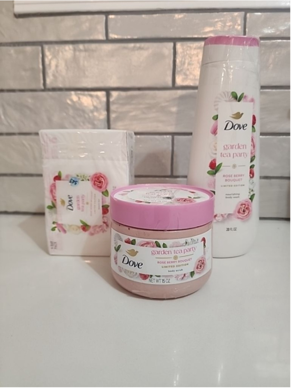 Dove Garden Tea Party Rose Berry Bouquet Bath & Body Set: Soap, Bodywash, Scrub